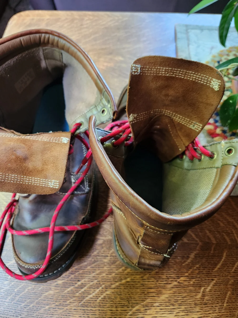 Timberland Brown Leather Men’s Lace-Up Work Boots with Red Laces, Size 11